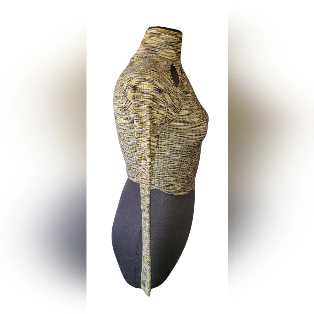 Urban Outfitters Crop Top - Picture 7 of 16